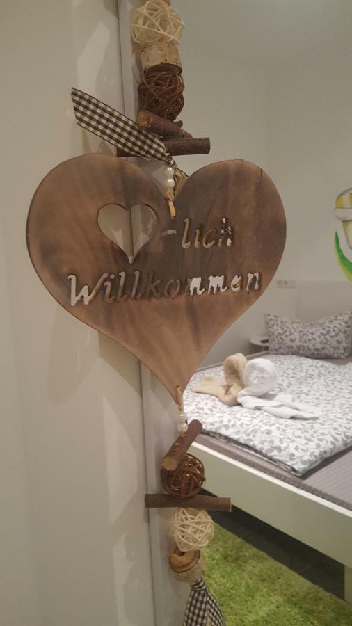 Gaesteappartements Bierfaessl Sinsheim Buitenkant foto